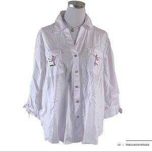 ⚫️New Anne Klein Button up dress shirt blouse with gold buckle details​​